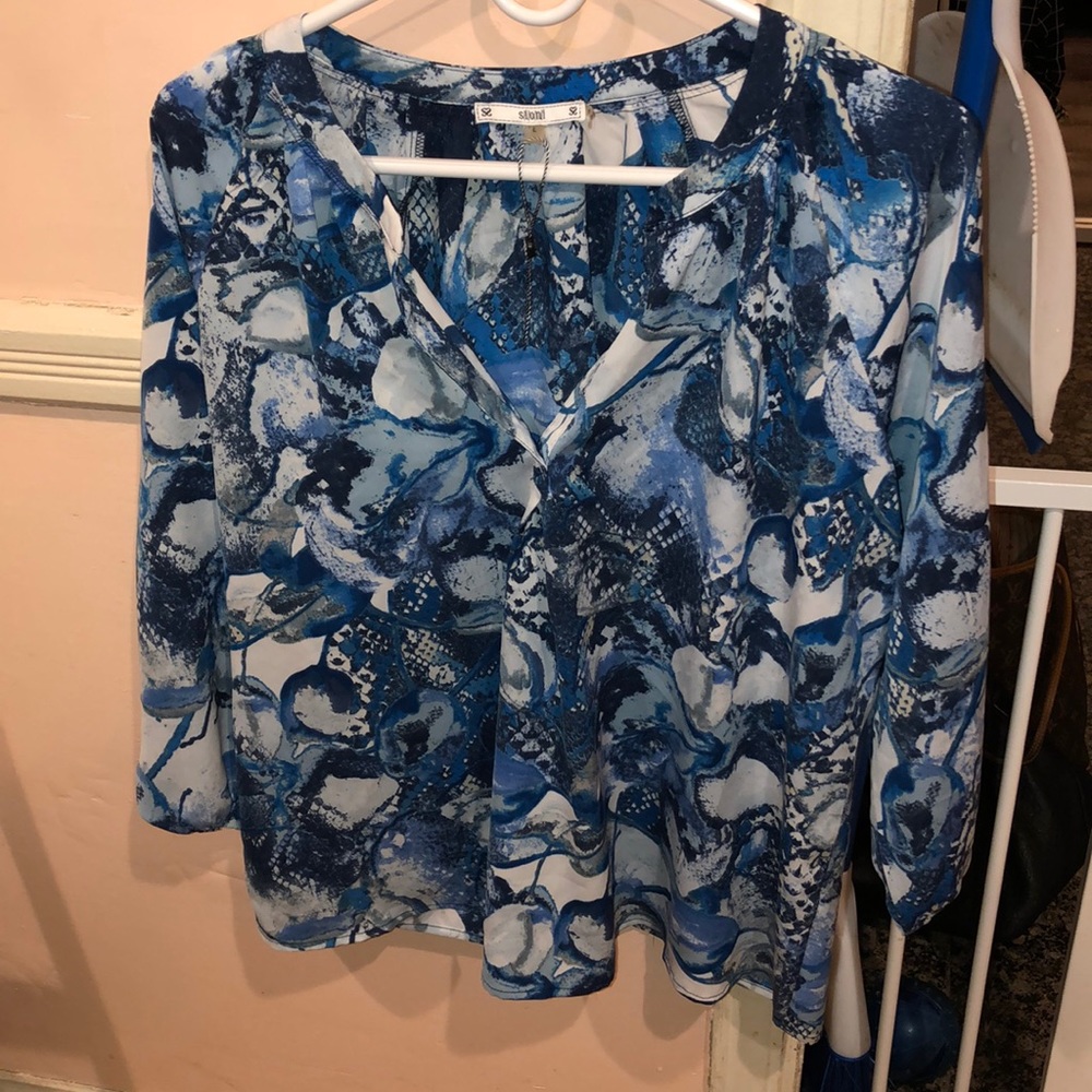 Blue sioni shirt
